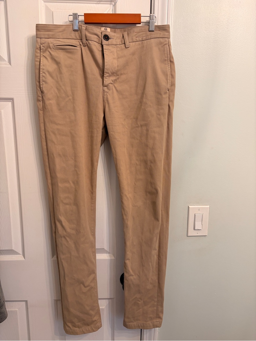 Kato Axe Chino, Sand, 32x32